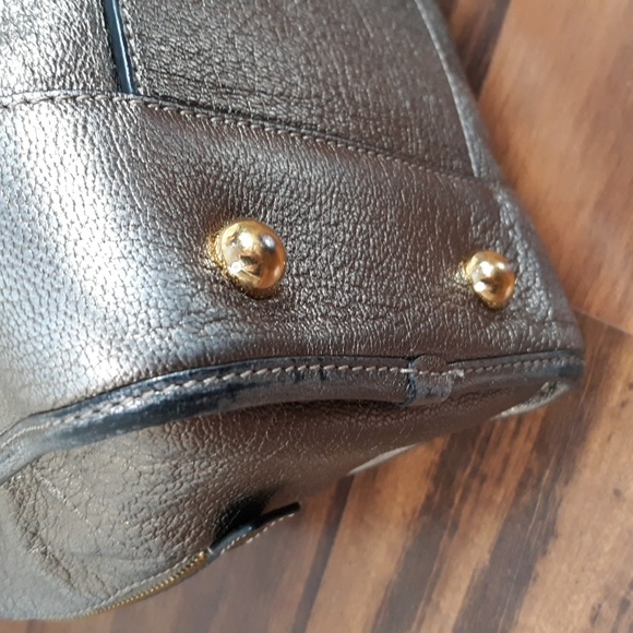 Loewe Amazona 35 Silver Handbag With Lock and Key - Picture 8 of 16